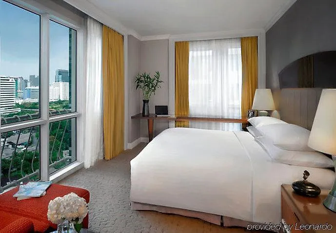 Mayfair, - Marriott Executive Апартаменты Бангкок
