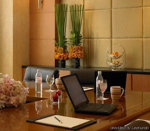 Mayfair, - Marriott Executive Апартаменты *