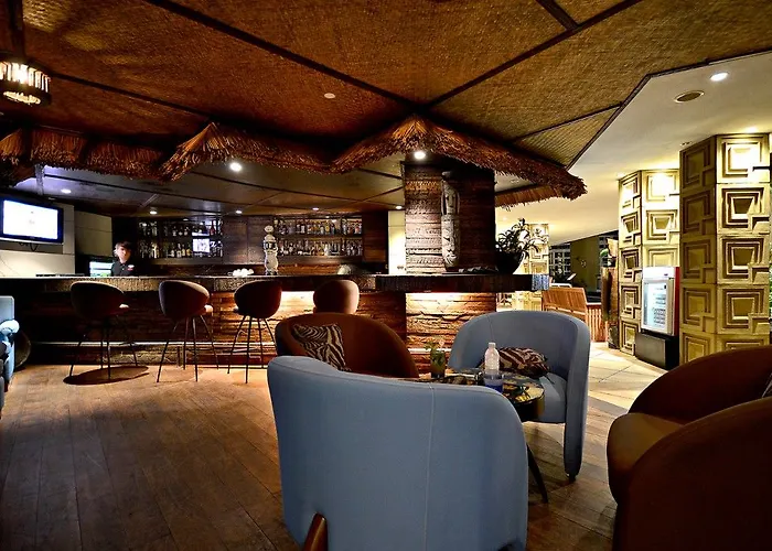 Mayfair, - Marriott Executive *
