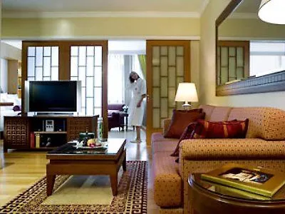 Mayfair, - Marriott Executive